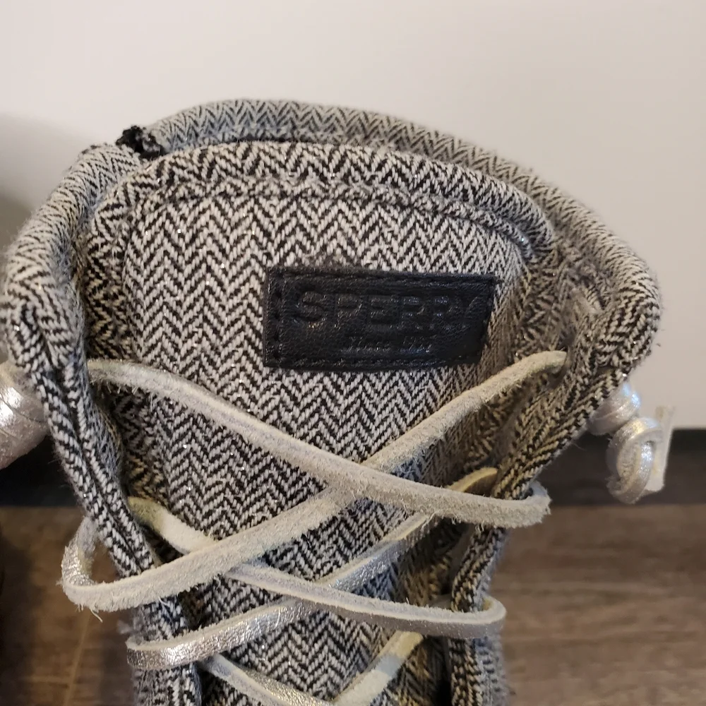 Sperry Black and Gray Kids Rain & Snow Boots - Picture 2 of 9